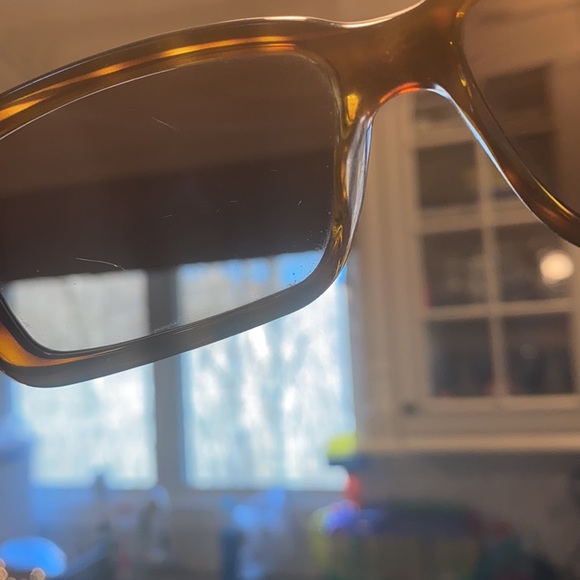 Gucci sunglasses with case - Picture 13 of 13